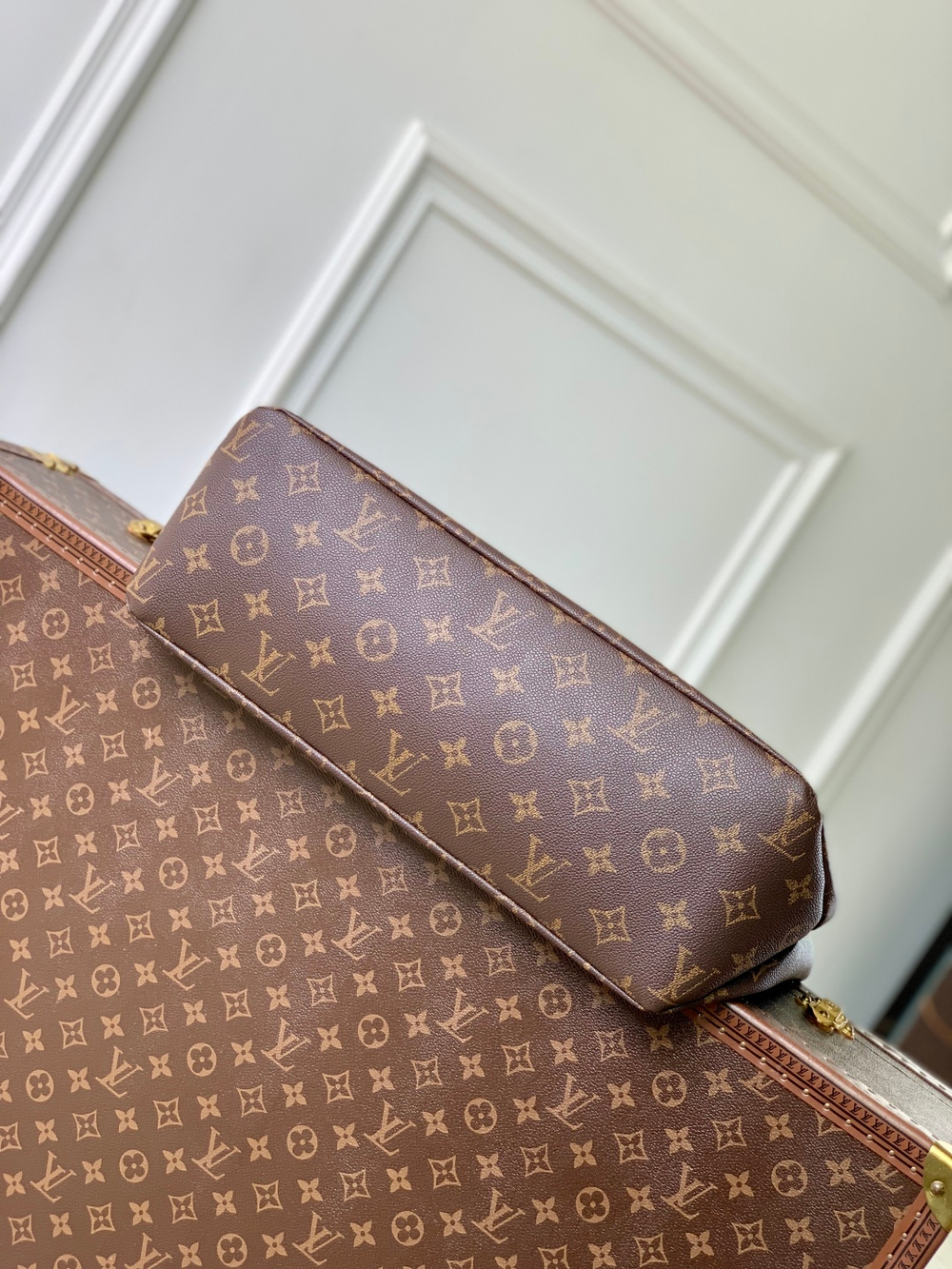 Louis Vuitton Shopper Tote MM