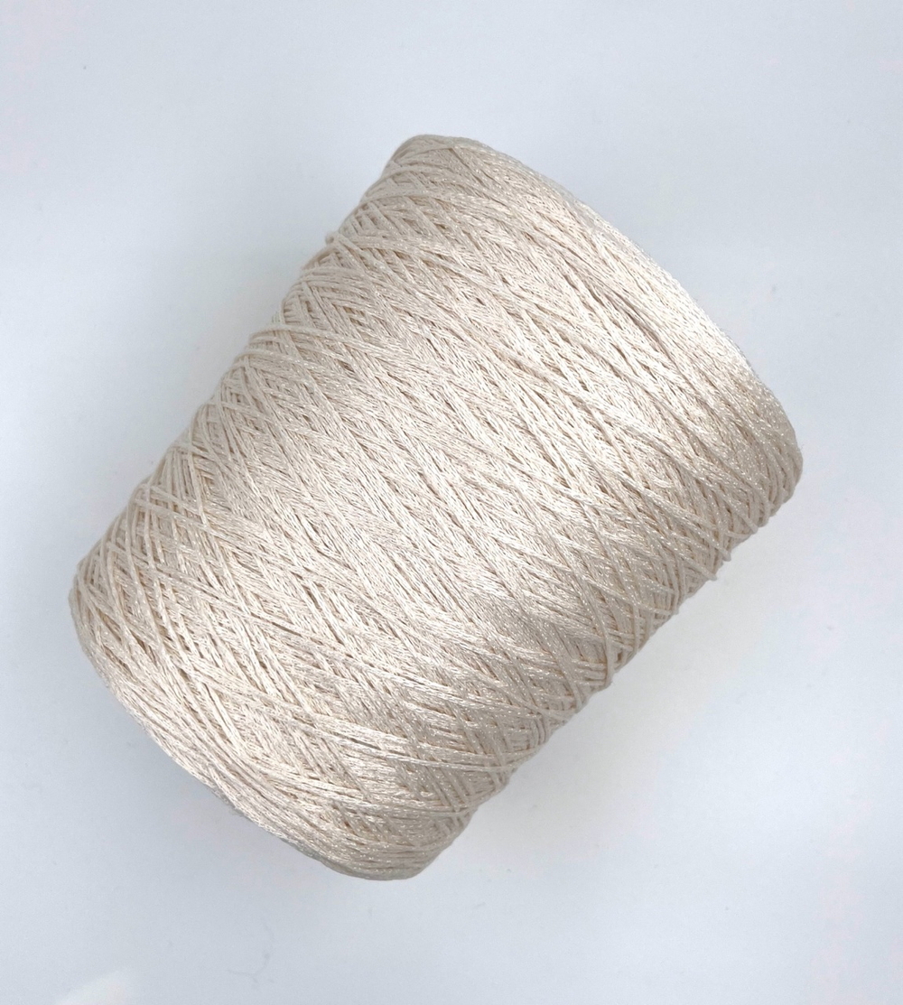 Loro Piana, шелк 100%, 400 м в 100 г, айвори