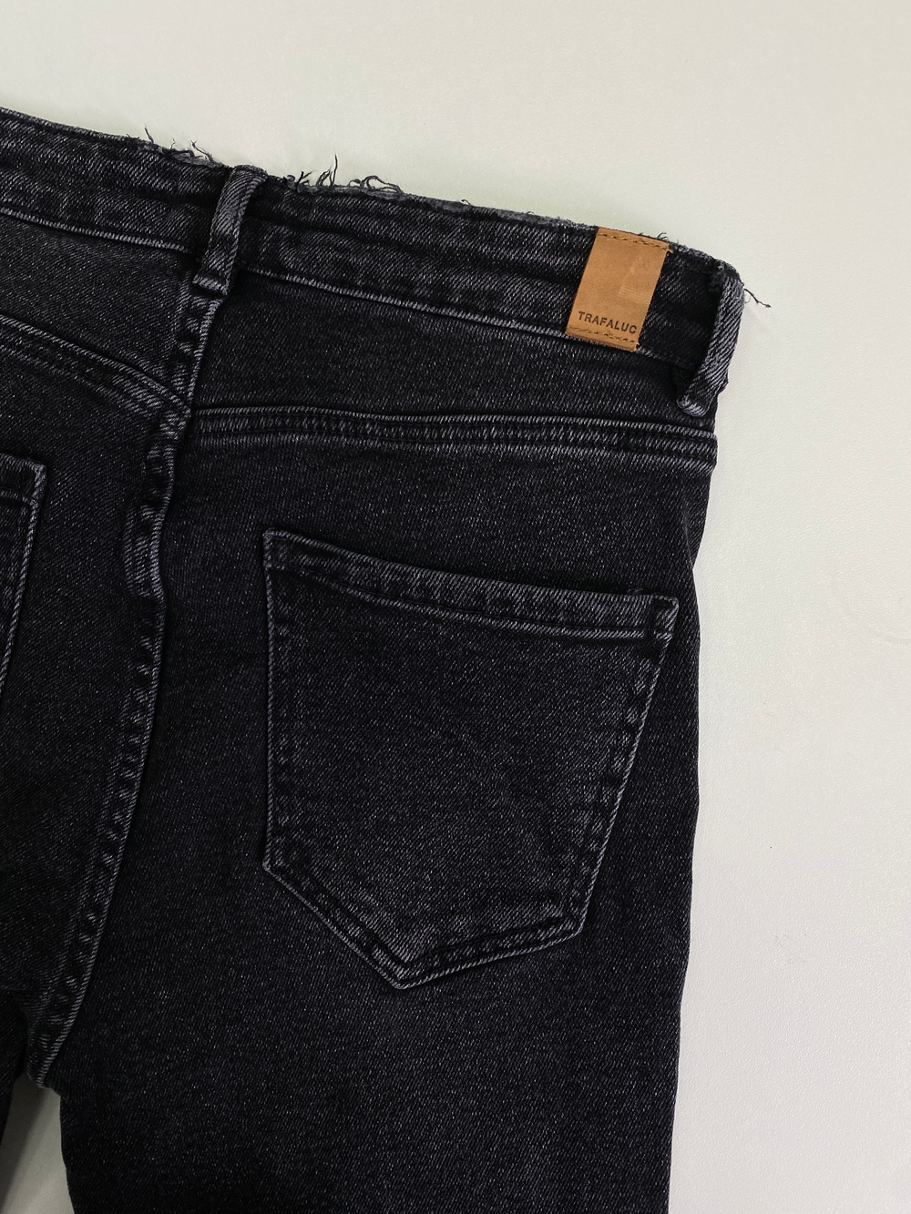 Джинсы Zara