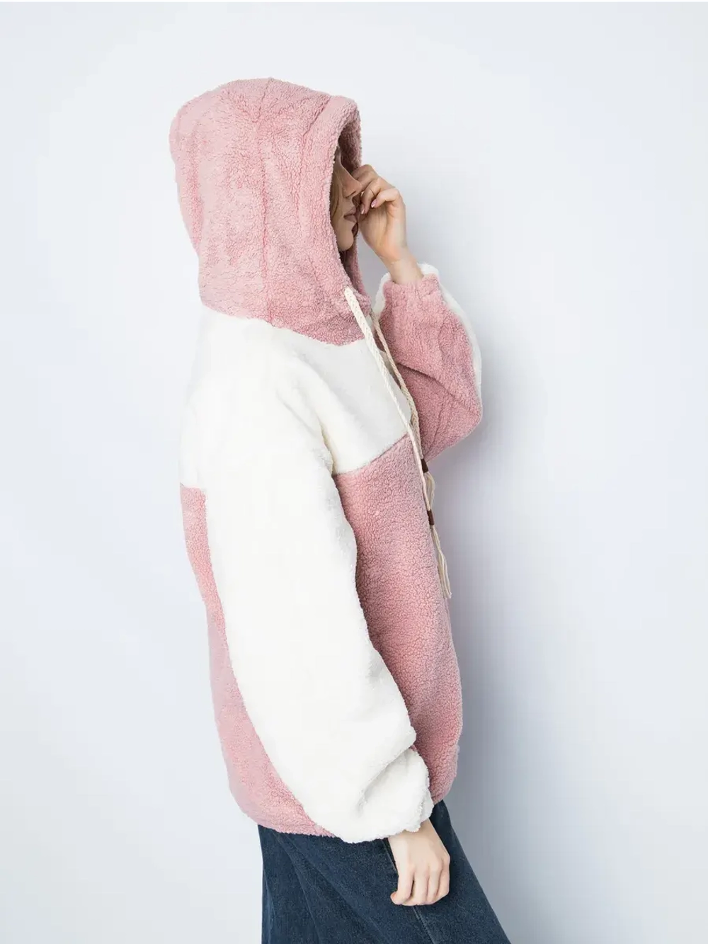 Толстовка плюшевая с капюшоном