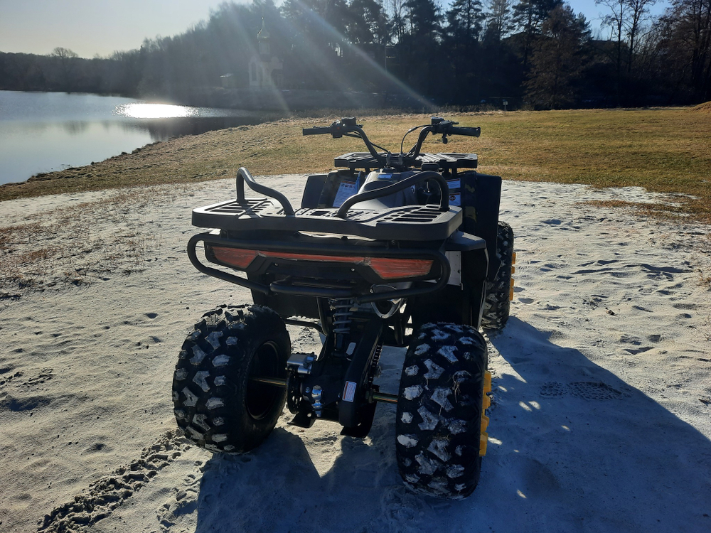 Квадроцикл бензиновый MOTAX GRIZLIK W200