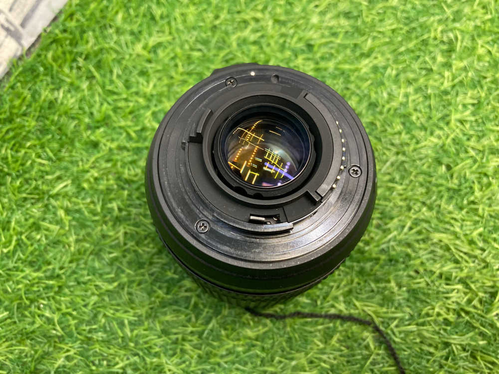 Nikon 18-135mm 3.5-5.6 ED-IF AF-S DX Zoom-Nikkor