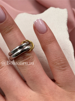 Кольцо двойное серебристое с золотыми соединительными кольцами