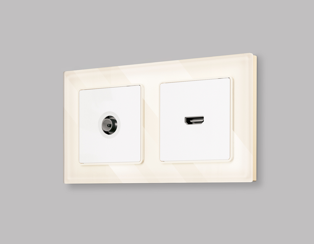 MA133010 Комплект механизма TV розетки оконечной ALFA Белый матовый 50-870 MHz 1dB QUANT (AP1330, VM202)