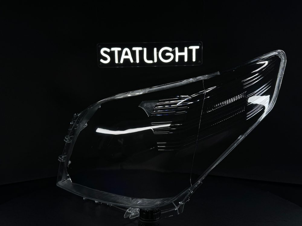 Левое стекло фары Toyota Prado 150 2010-2013