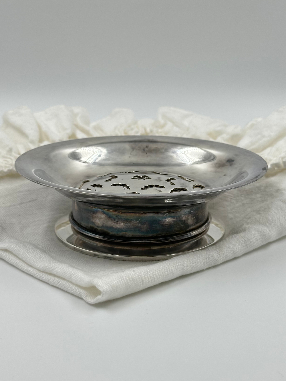 Маслёнка-пресс Coquillor