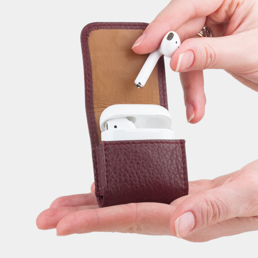 Чехол-держатель кожаный для наушников Petit Easy бордового цвета