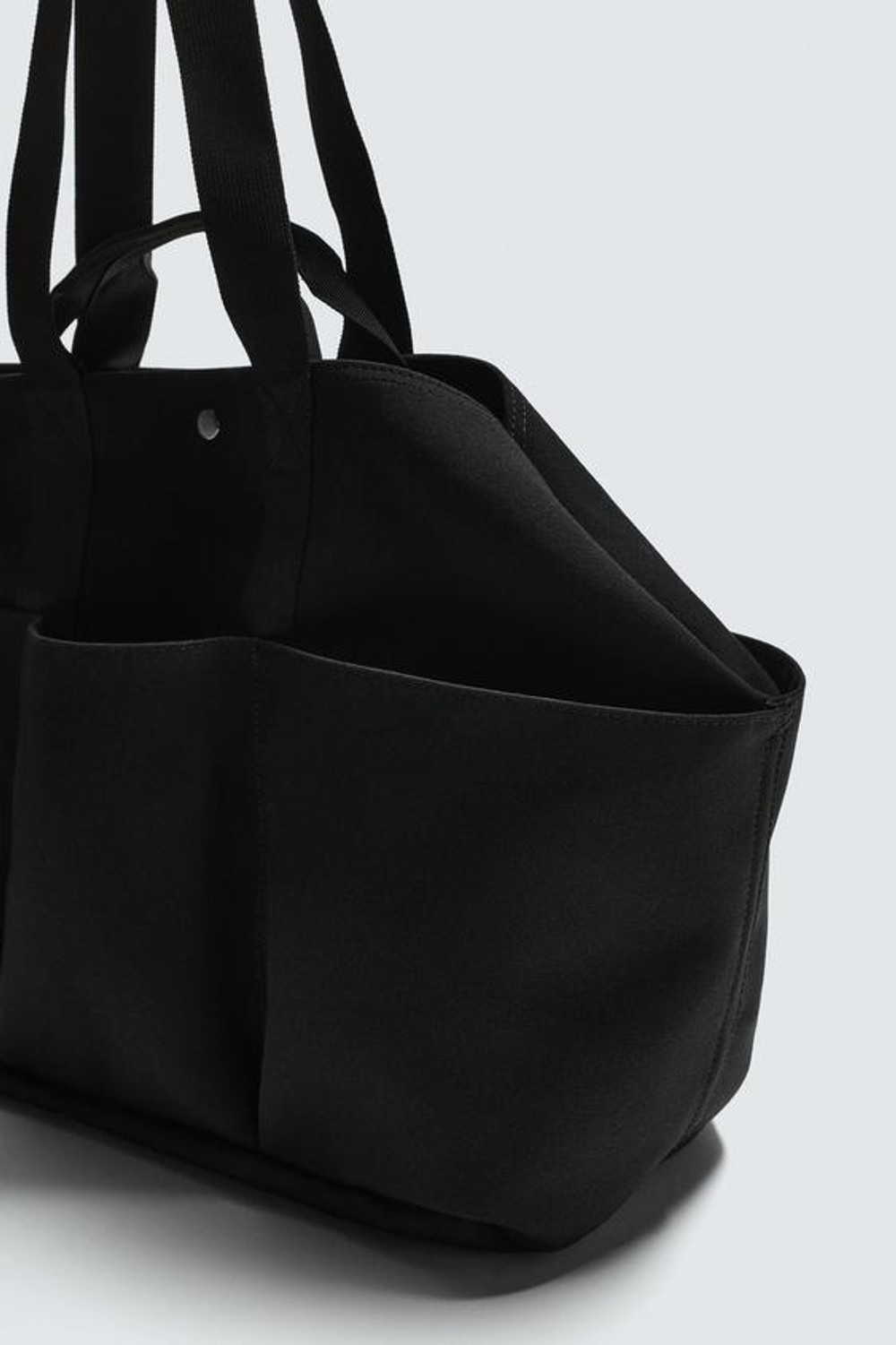 ZARA СУМКА ШОПЕР ИЗ ТЕХНО ТКАНИ, ЧЕРНЫЙ