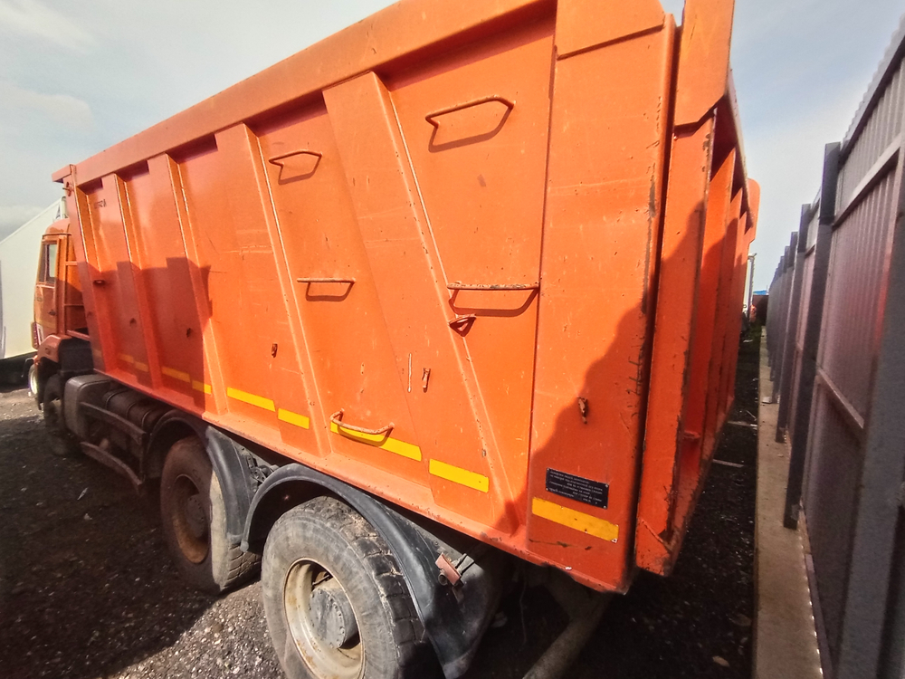 КамАЗ 6520 6x4 Самосвал 6520-26012-53 (Дизельный, 11,8 л, 400 л.с., МТ)