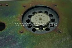 как установить ламповую 9-штырьковую панельку в корпус