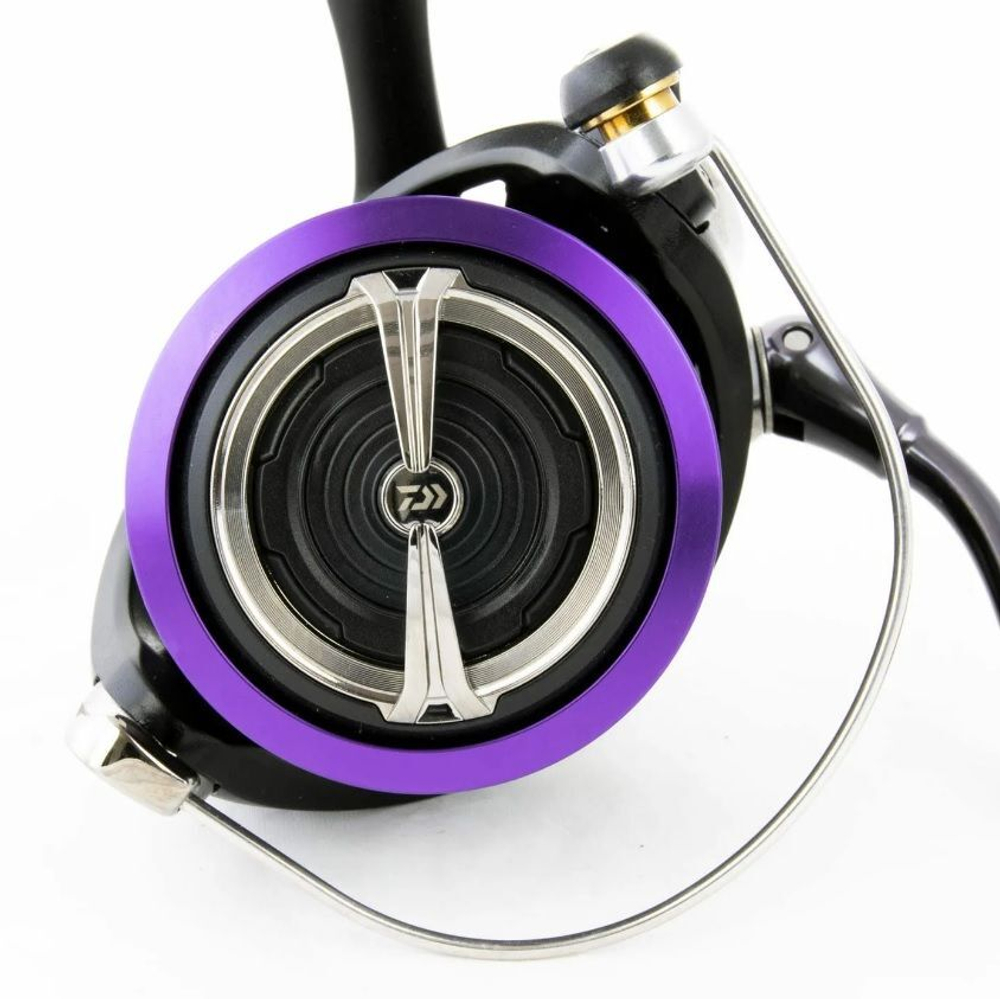 Катушка для рыбалки безынерционная Daiwa 18 Prorex X  LT