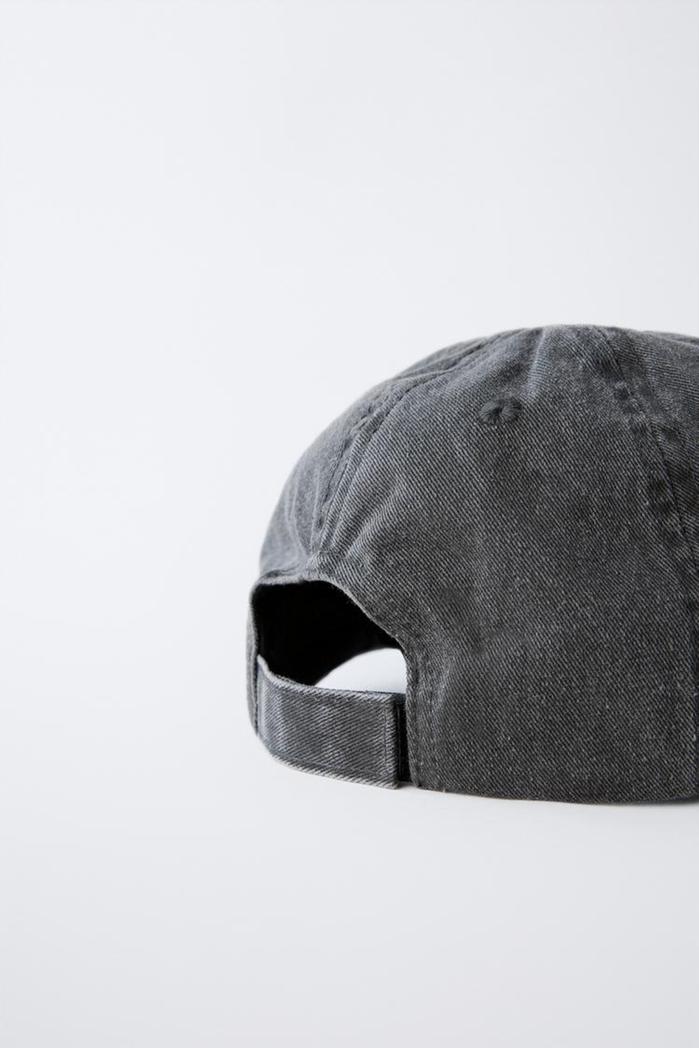 ZARA КЕПКА С ЭФФЕКТОМ ПОТЕРТОСТИ И ВЫШИВКОЙ «ВИШНЯ», ЧЕРНЫЙ