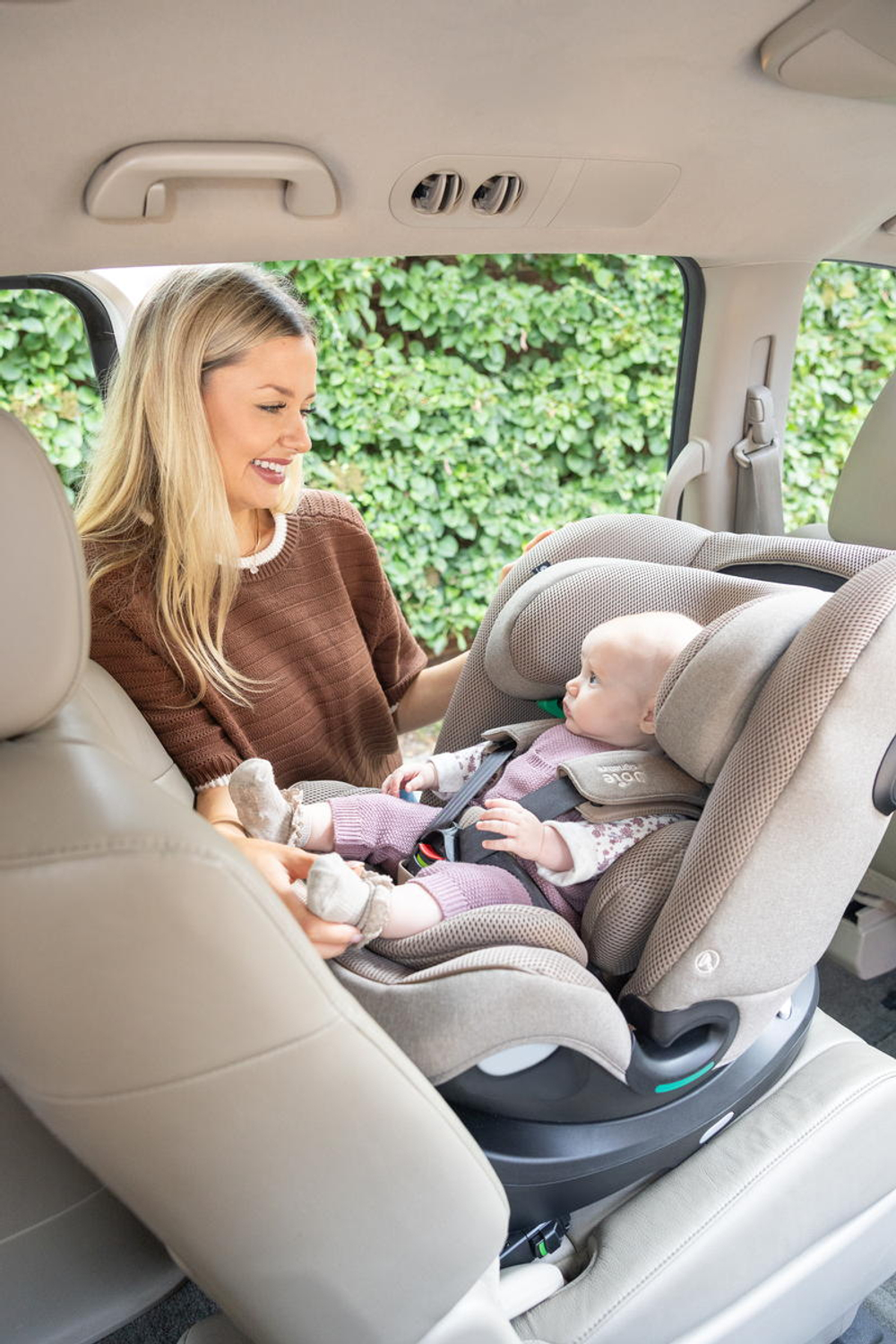 Автокресло Joie I-Spin XL Maple Mesh