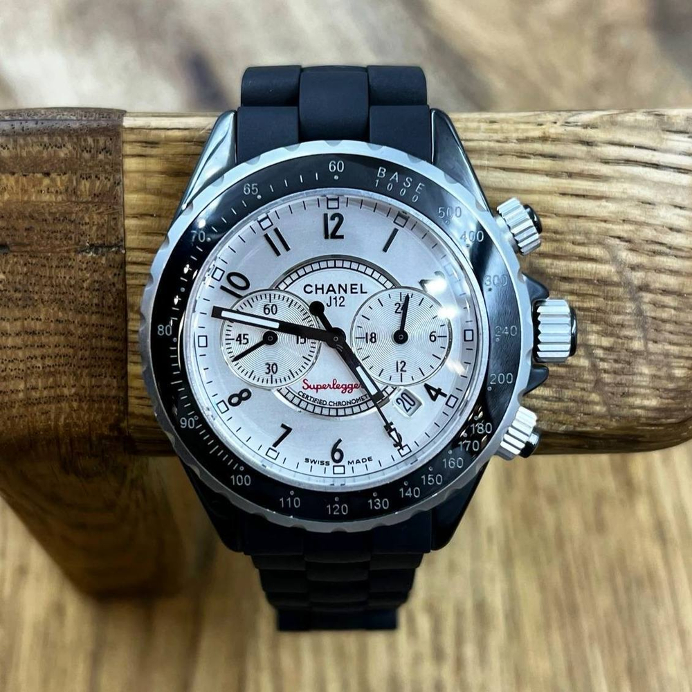 Часы CHANEL