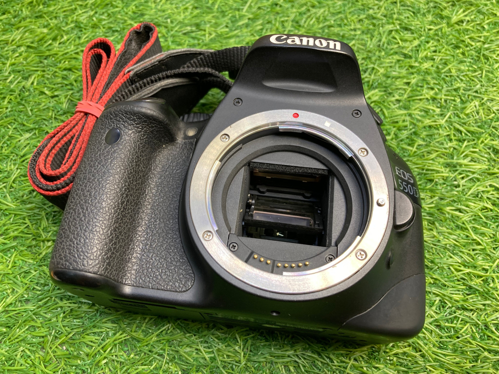 Canon EOS 550D kit 18-55mm Покупка/Продажа