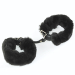 Черные кожаные наручники со съемной опушкой (Цвет: черный)