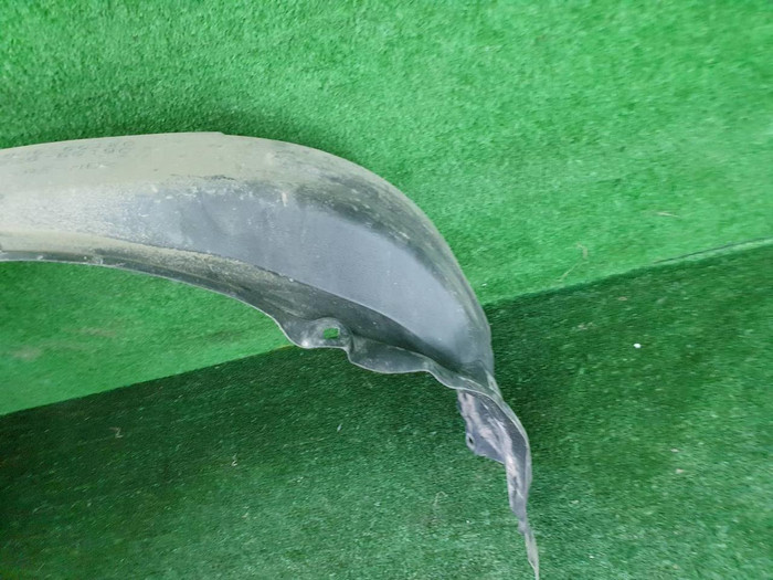 Подкрылок передний правый Toyota Cruiser Prado 150 (2017-н.в.)