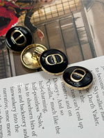 Пуговицы Ди. золото черная эмаль