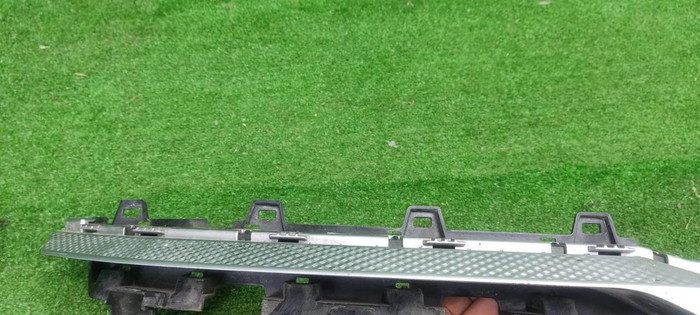 Накладка решетки радиатора Kia Seltos (2019-н.в.)