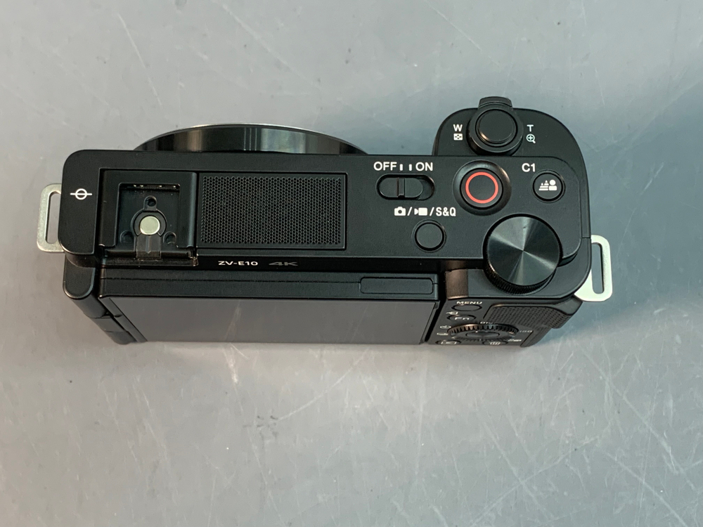 Sony ZV-E10 Kit 16-50mm 187 Кадров