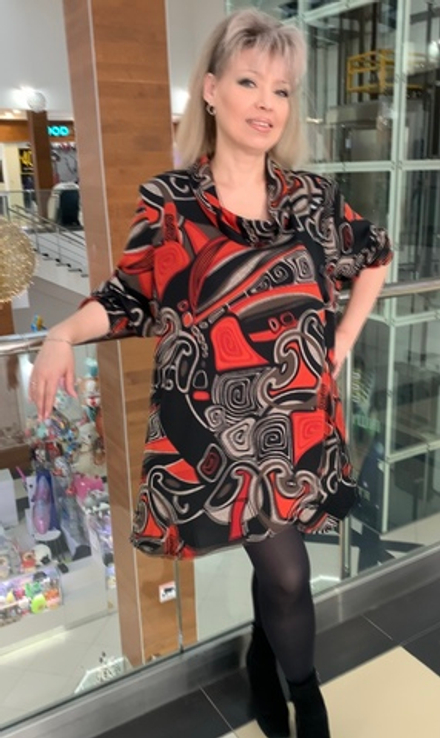 Цветной блузон с запахом и пуговками