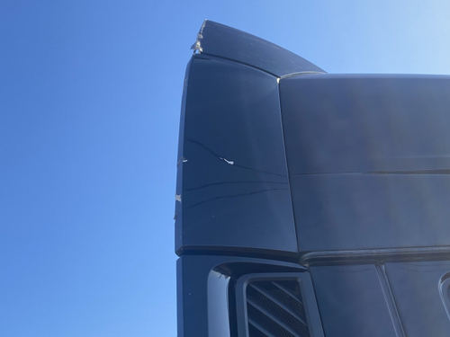 Спойлер кабины боковой верхний правый 2019г