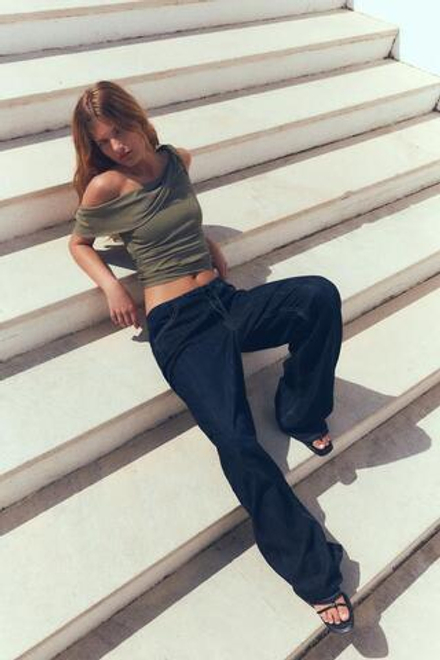 ZARA ТОП ИЗ ЭЛАСТИЧНОЙ ТКАНИ СО СБОРКАМИ, ТЕМНЫЙ ХАКИ
