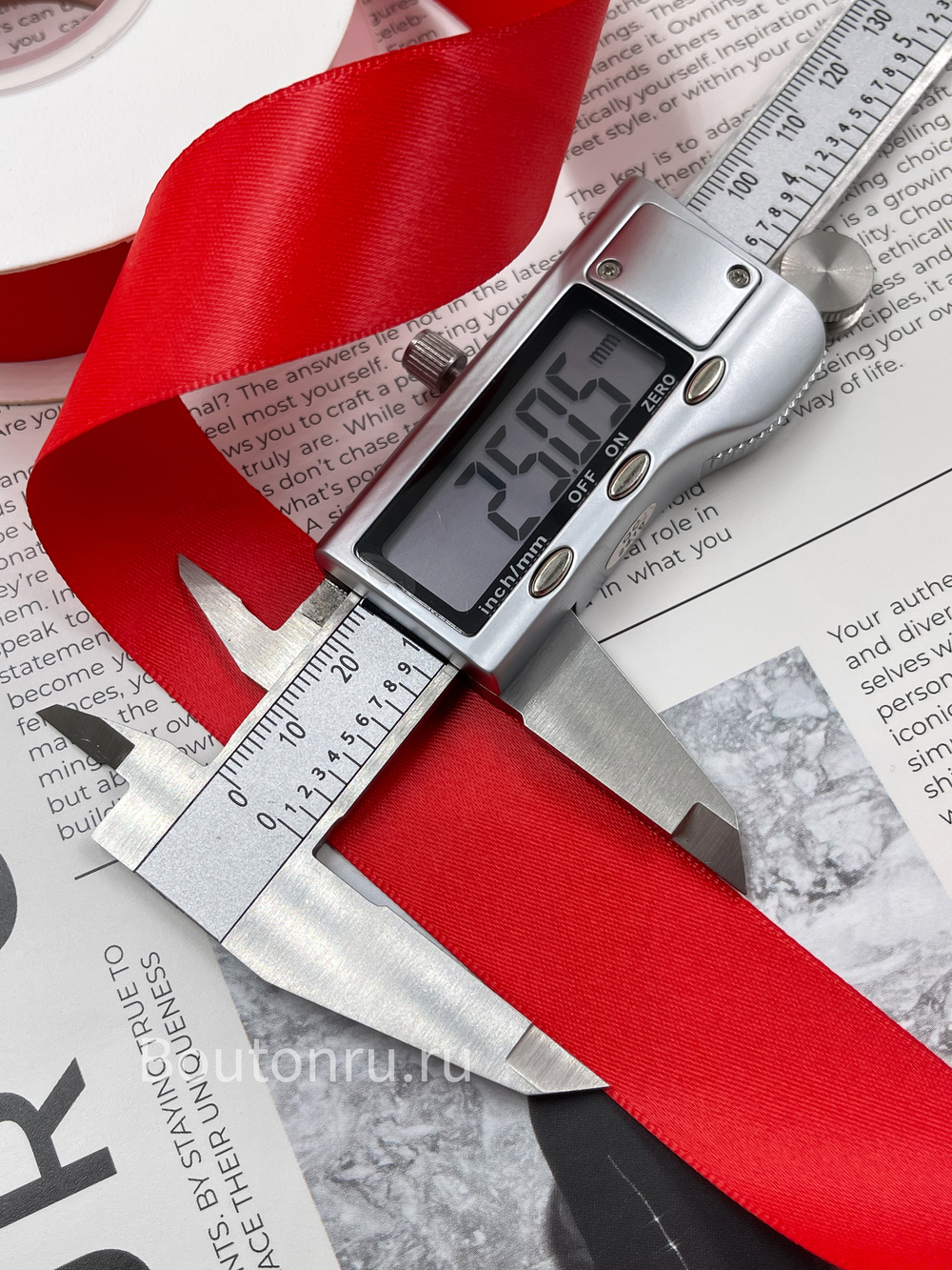 Лента атласная матовая красная 25 мм