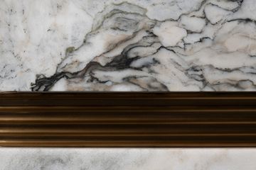 58DB-23185 Тумба под телевизор 220*42*50см