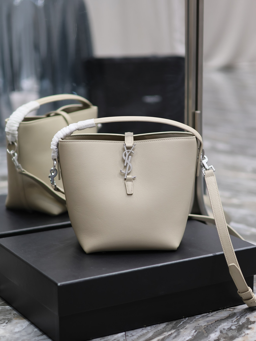 Saint Laurent LE 37 Small 20 cm