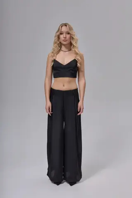 Брюки свободного кроя из черного сатина