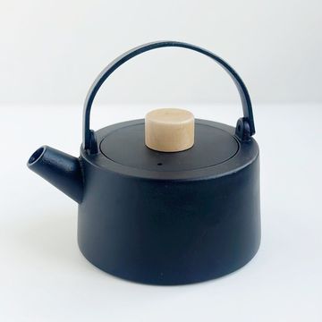 Чайник чугунный с эмалированным покрытием внутри Magma «Сайгон», 1,1 л, с ситом