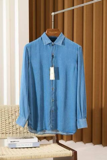 Джинсовая рубашка