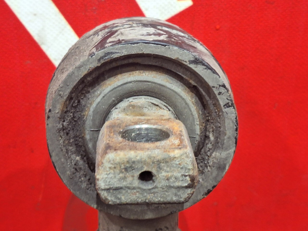 Тяга реактивная продольная