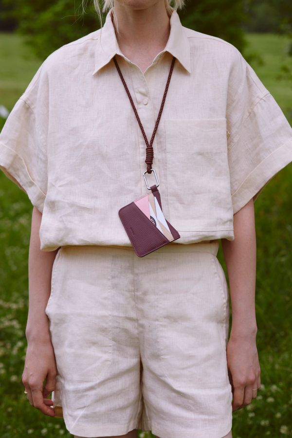 Lace with a carabiner berry color