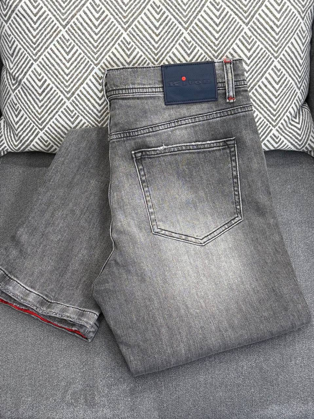 Джинсы Kiton