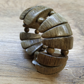 Браслет Волна через 2 шарика, дерево, цвет темно-кор., ширина 28 см