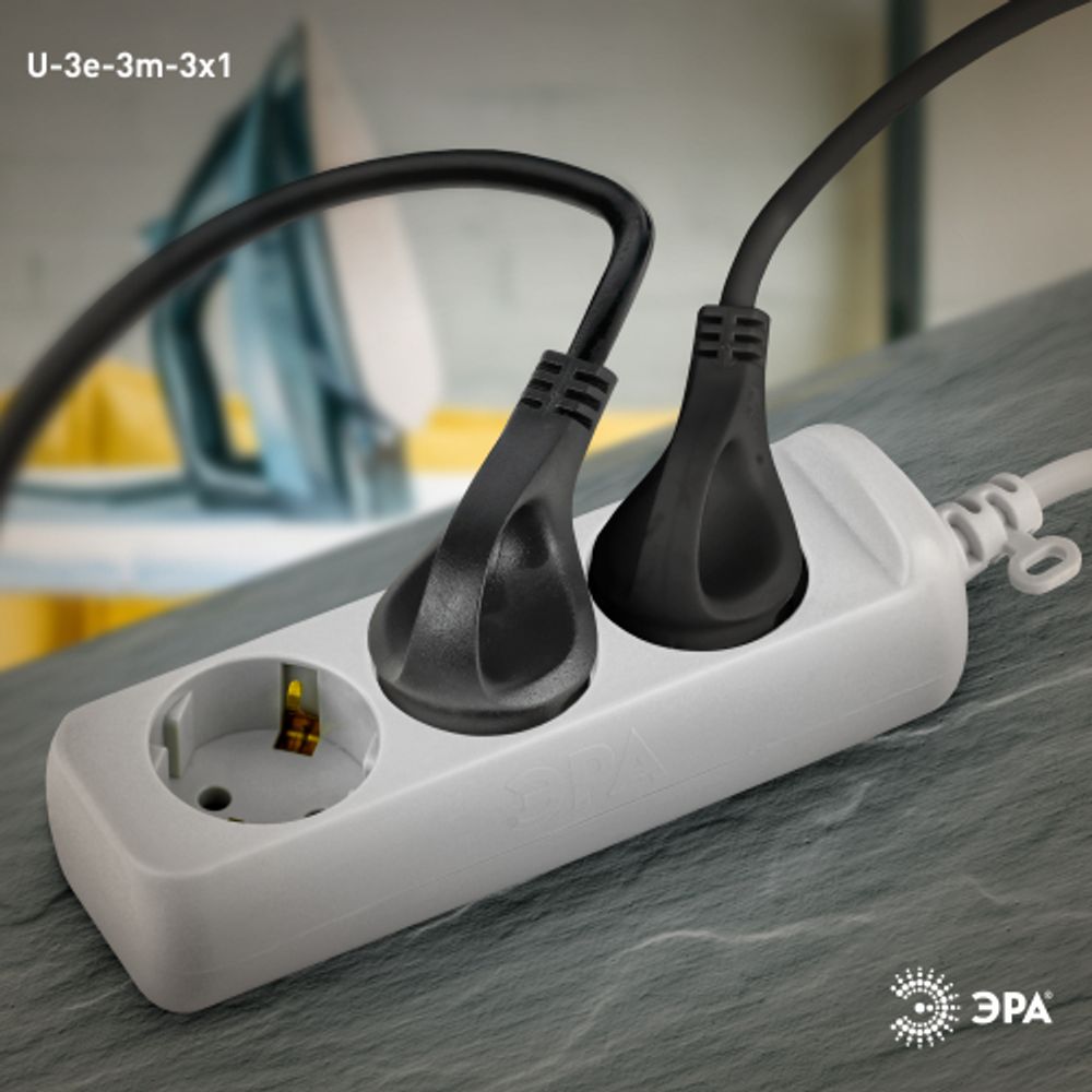 Удлинитель электрический ЭРА U-3e-3m-3x1 с заземлением 3 розетки 3м ПВС 3x1мм2 16А