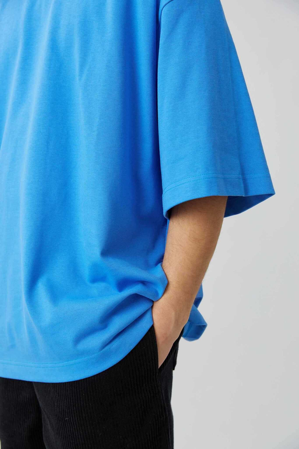 Огромная футболка из синего хлопка