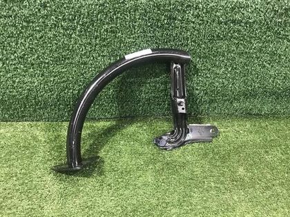 Петля крышки багажника правая VW Passat B6 B7 (2005-2015)