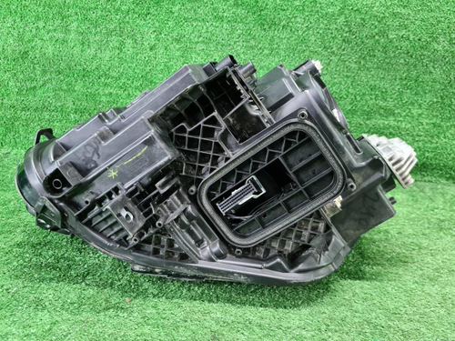 Фара правая Mercedes GLB X247 (2019-2023) LED