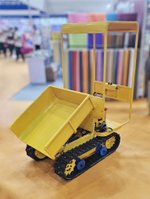 Детский аттракцион «Гусеничный самосвал»