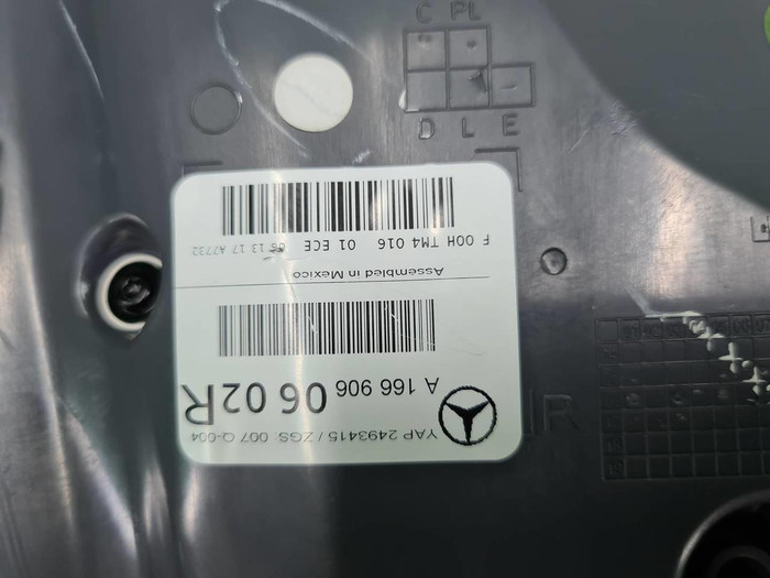 Фонарь правый внутренний Mercedes GLS X166 (15-19)