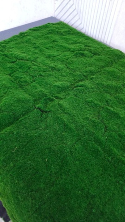 Ковёр из искусственного мха с кочками на войлоке / Арт 9023