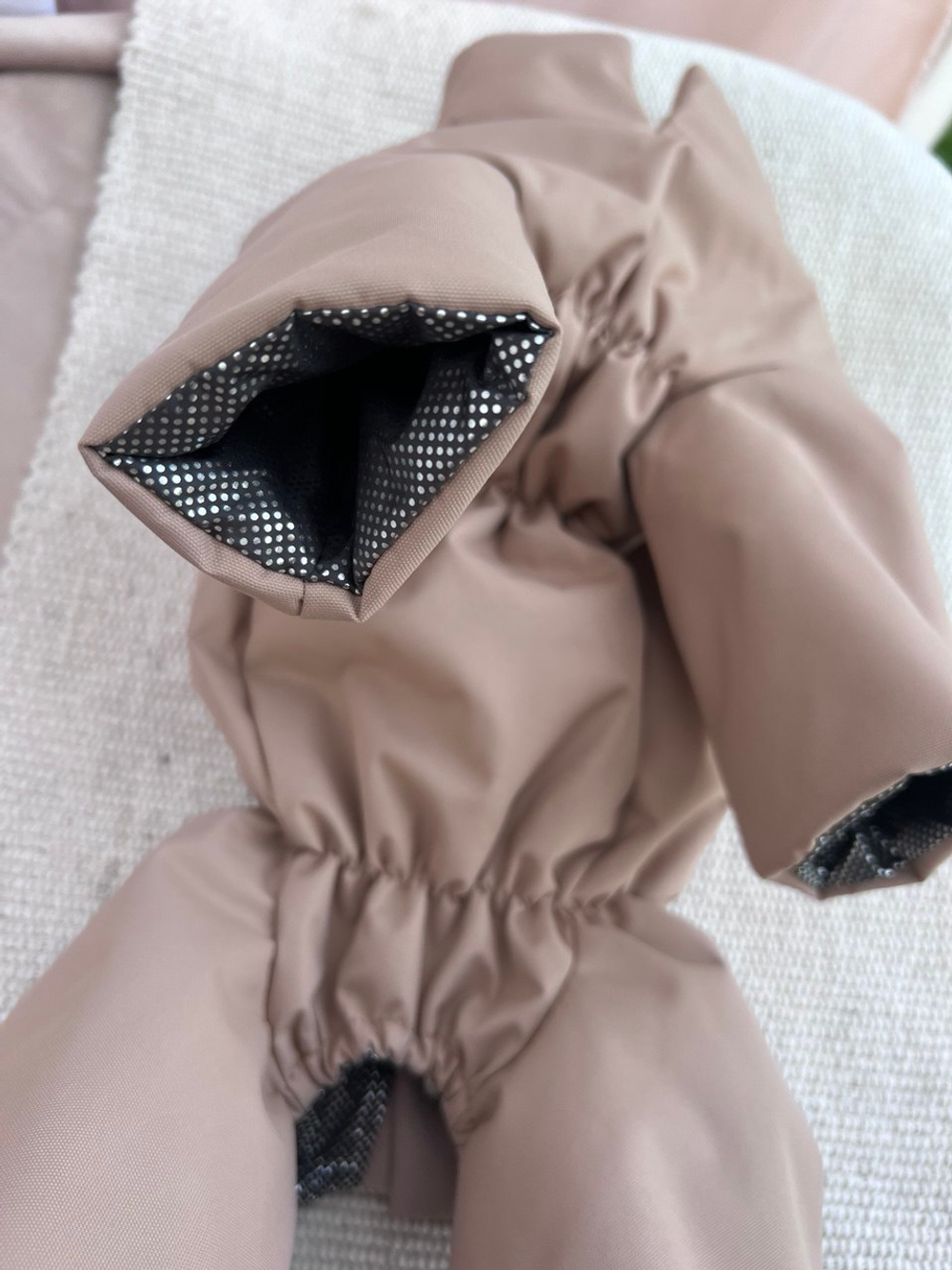 Демисезонный комбинезон для собак с длинными лапами (девочка)