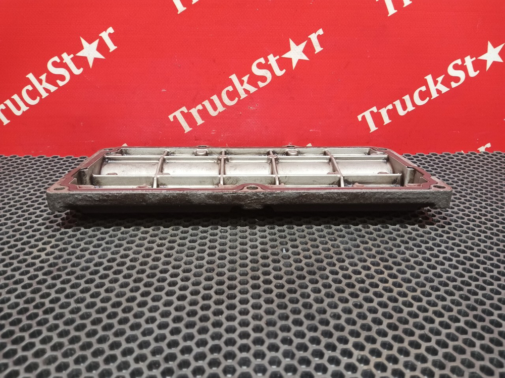 Крышка блока цилиндров