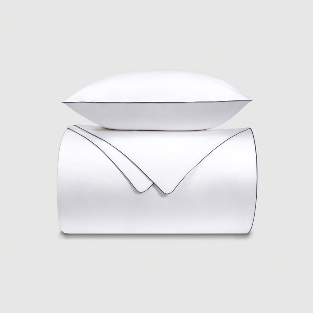 Постельное белье 2 спальное евро макси Сlaire&Caroll Lune белое с зеленым кантом