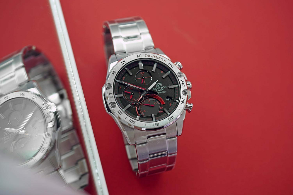 Японские наручные часы Casio Edifice EQB-1000XD-1AER с хронографом