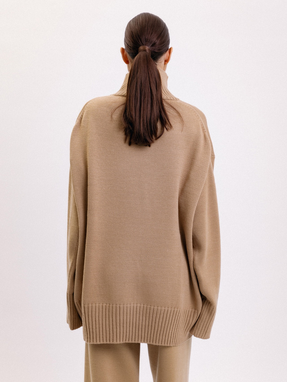 Свитер базовый