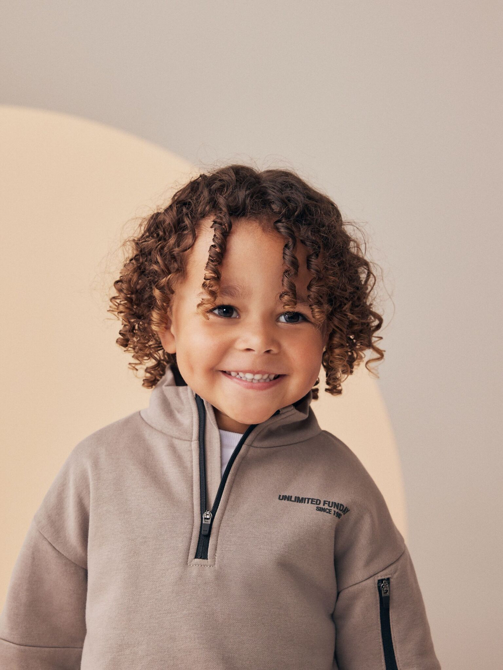 Толстовка с молнией и джоггеры в комплекте для мальчика Next N96-312, Серый, Черный